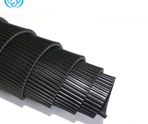 Ribbed anti slip rubber mat with good sound dampening